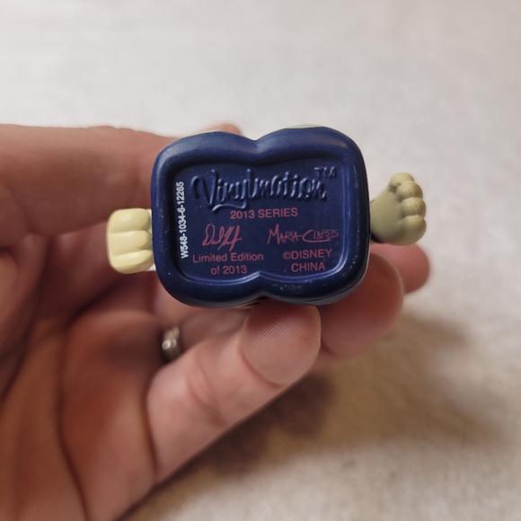 Disney Vinylmation Park Series 2013  Poster Art Series January Always Lucky - Picture 5 of 5